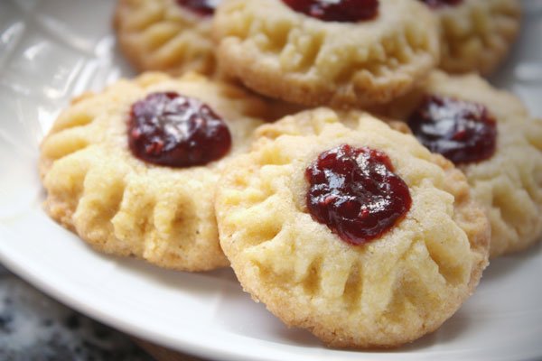 Cornmeal Thumbprints &ndash; PotsandPans