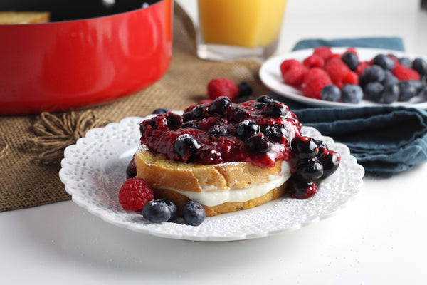 Coconut Cheesecake Stuffed French Toast with Berry Sauce &ndash; PotsandPans