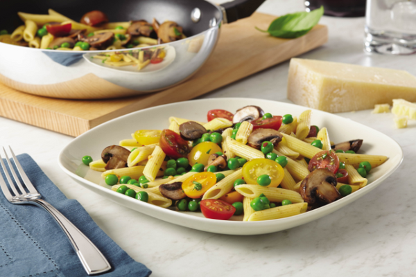 Penne with Mushrooms, Peas &amp; Cherry Tomatoes &ndash; PotsandPans