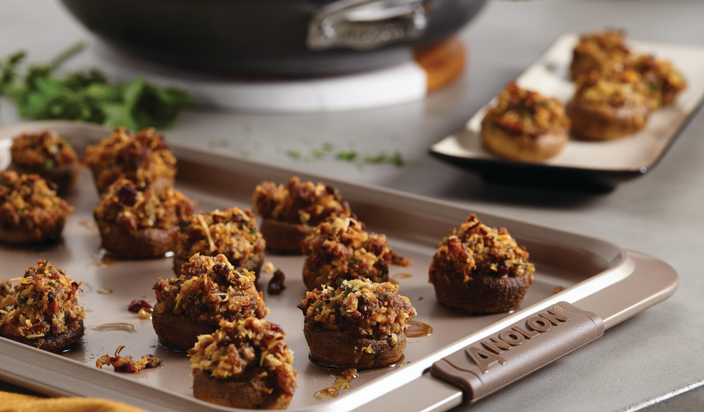 Sausage, Sun-Dried Tomato and Pecorino Stuffed Mushrooms