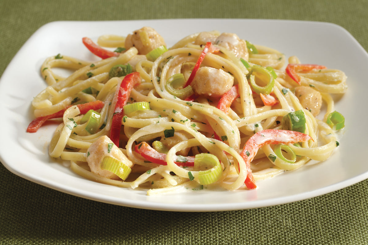 Linguini with Bay Scallops, Chevre and Red Peppers