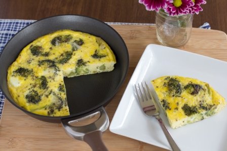 Egg Frittata with Roasted Broccoli and Aged White Cheddar
