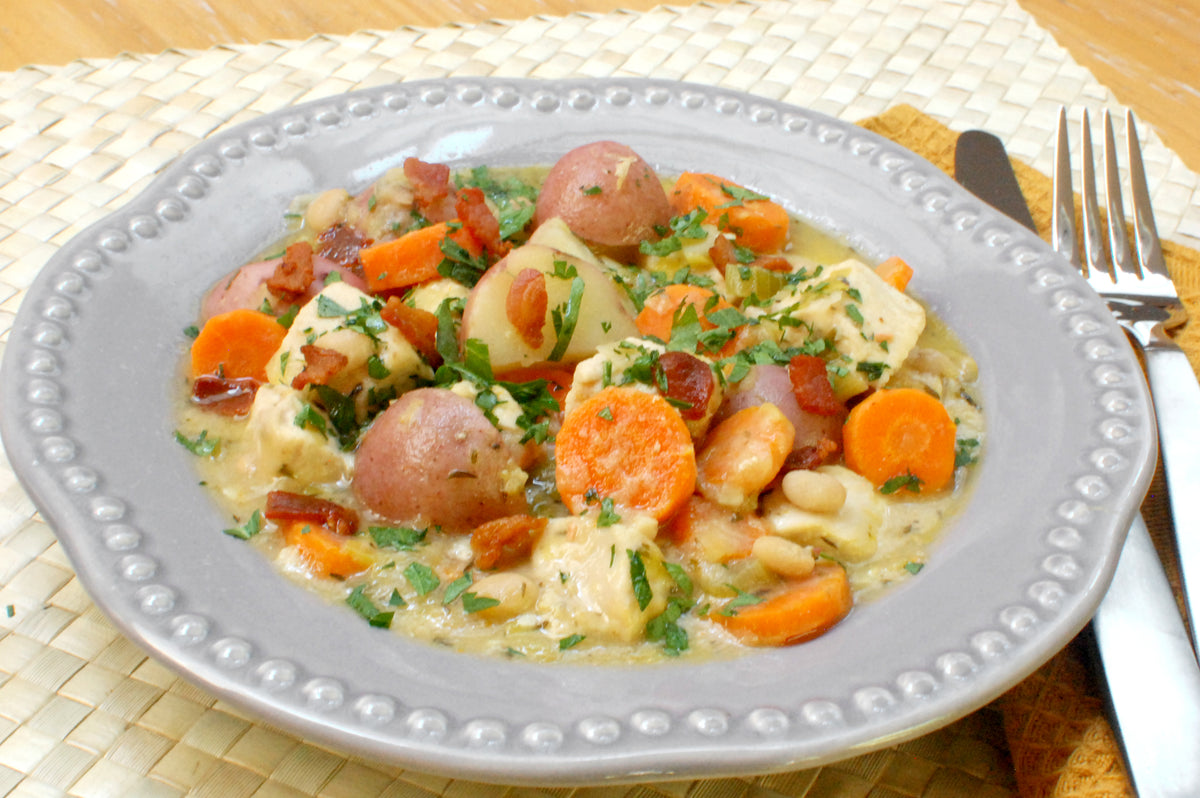 Quick Chicken and White Beans Skillet Supper