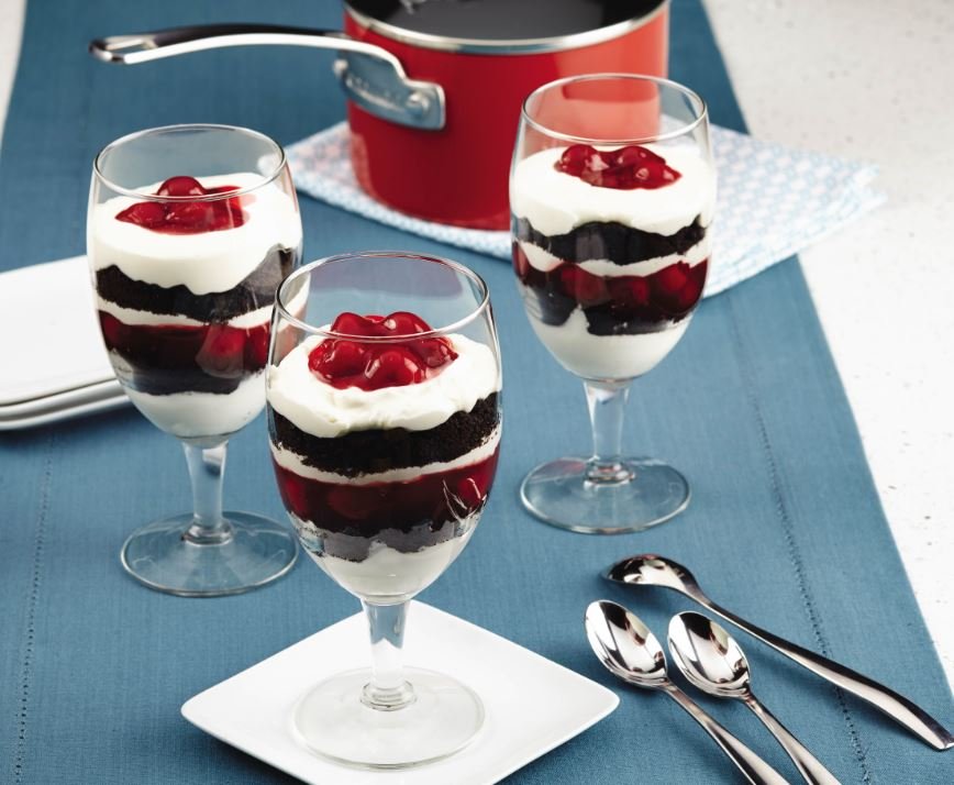 Cherry Cheesecake Parfait