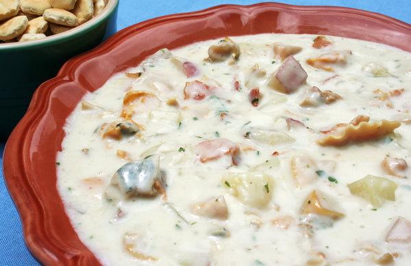 New England Clam Chowder – PotsandPans