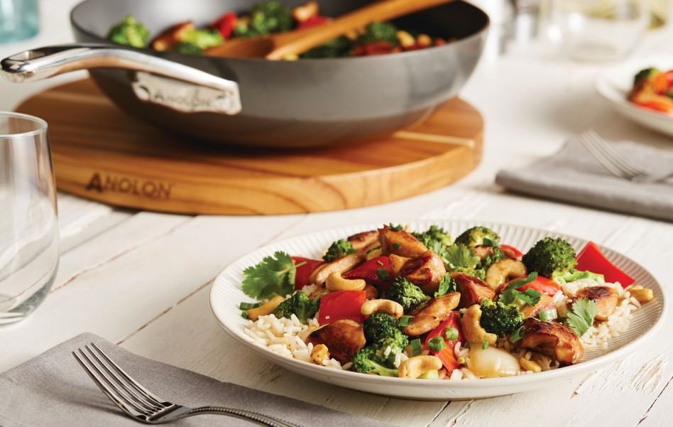 Spicy Hoisin Chicken and Cashew Stir-Fry