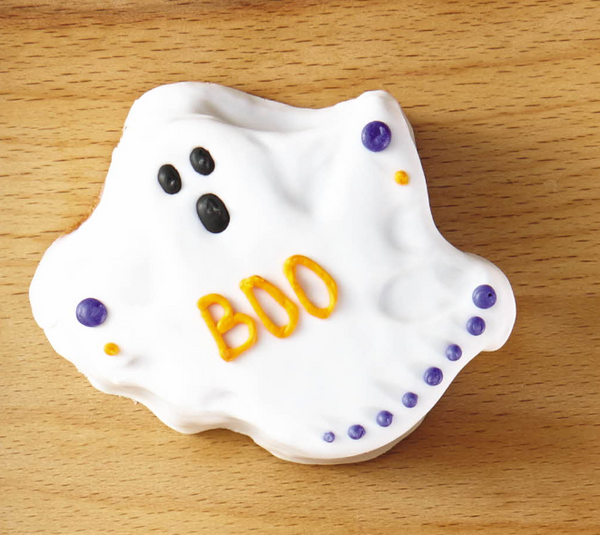 Fondant Covered Ghost Cakelettes