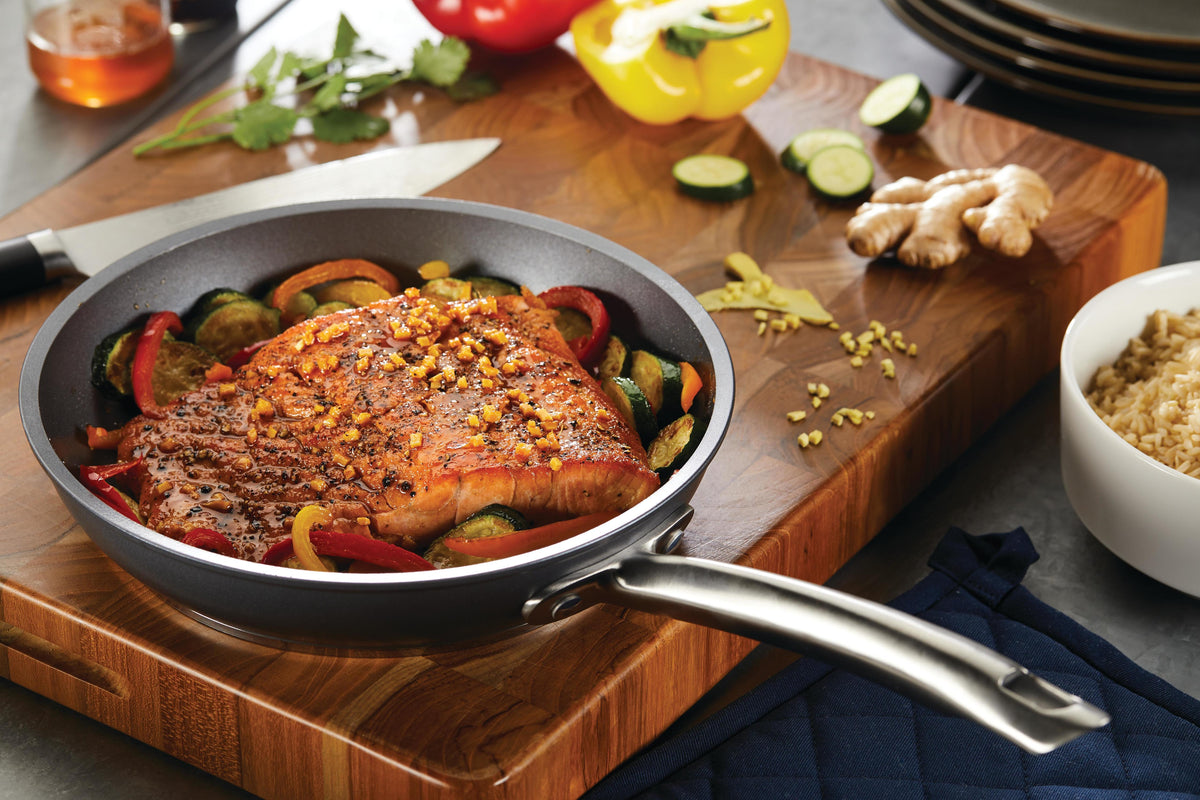 10-Minute Asian Glazed Salmon with Veggies