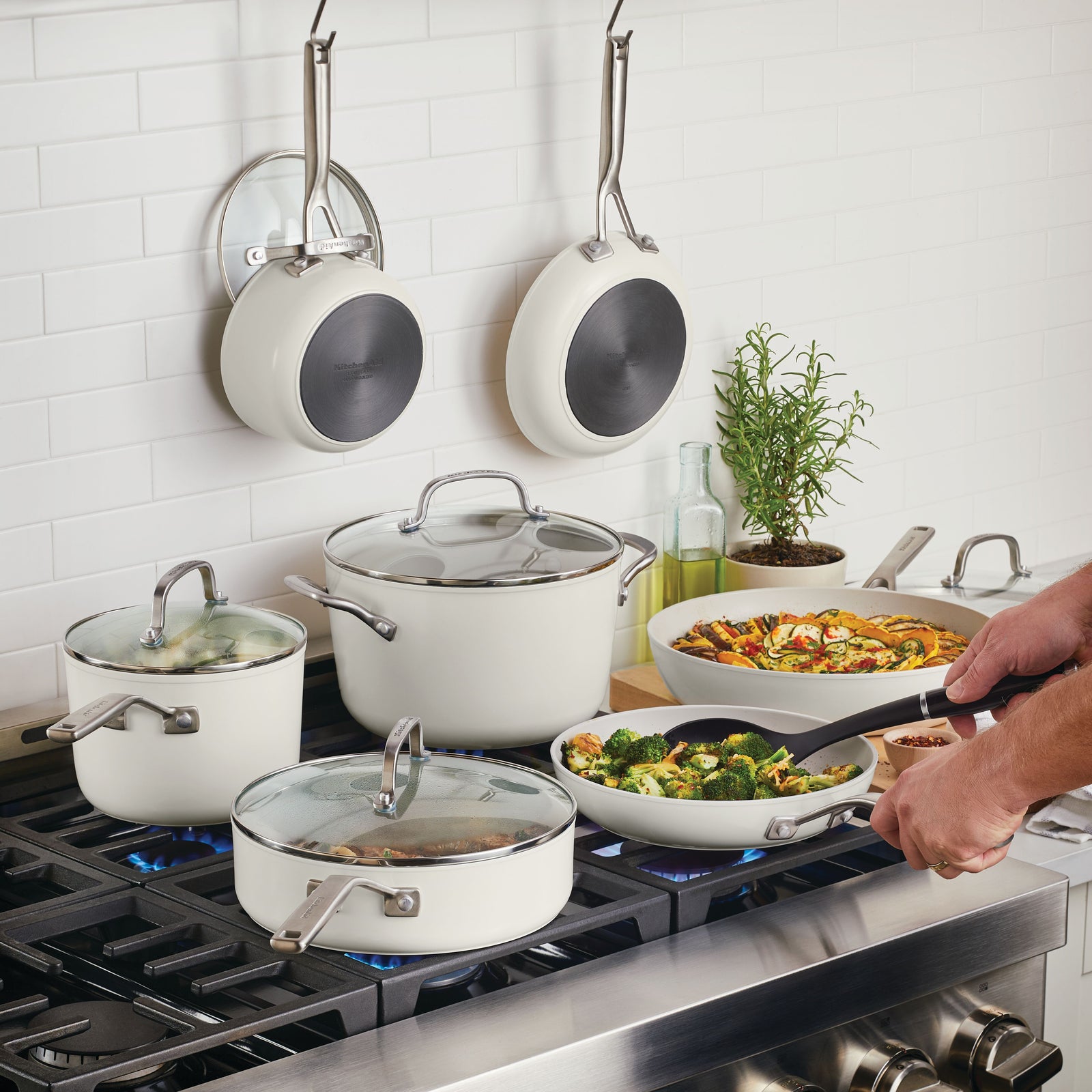 12-Piece Hard Anodized Ceramic Nonstick Cookware Set – PotsandPans