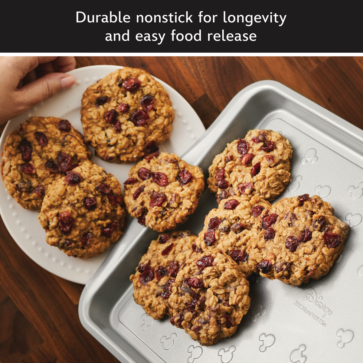 2-Piece Cake Pan and Cookie Pan Set