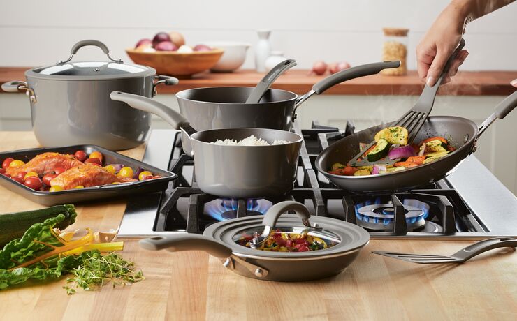 KitchenAid 11-piece Non-Stick Hard Anodized Cookware Set – RJP