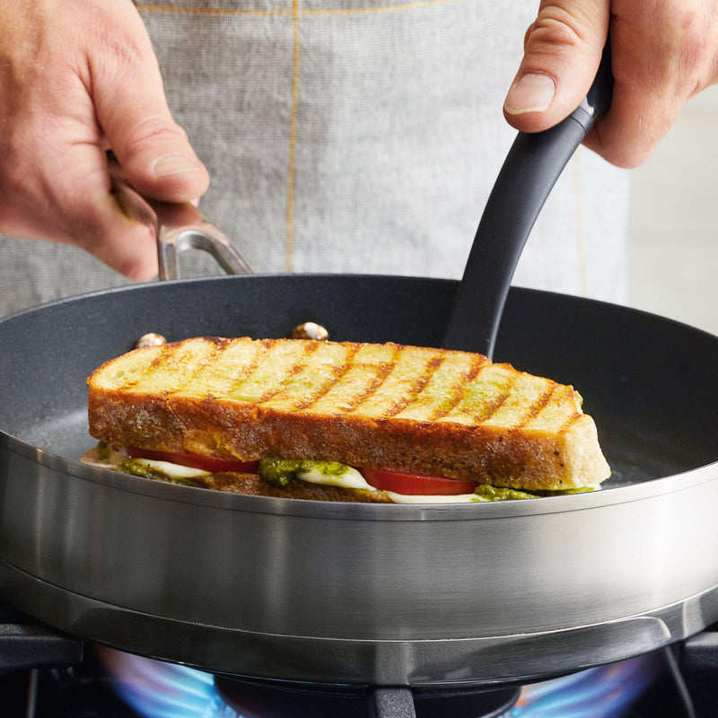 3-Ply Base Stainless Steel 10.25-Inch Nonstick Round Grill Pan