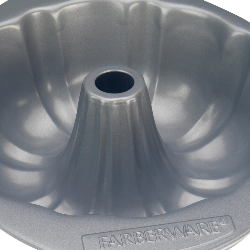 10-Inch Fluted Cake Pan